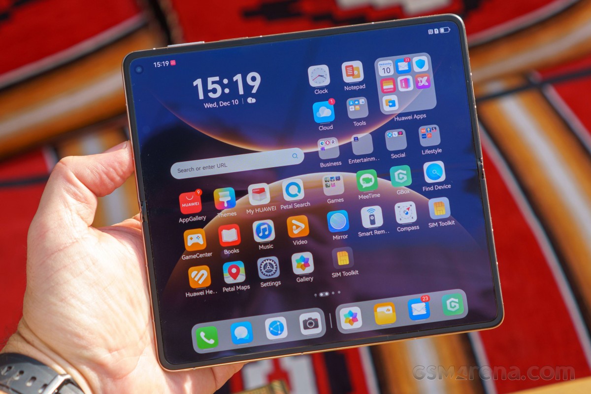 Huawei Mate X7 hands-on review