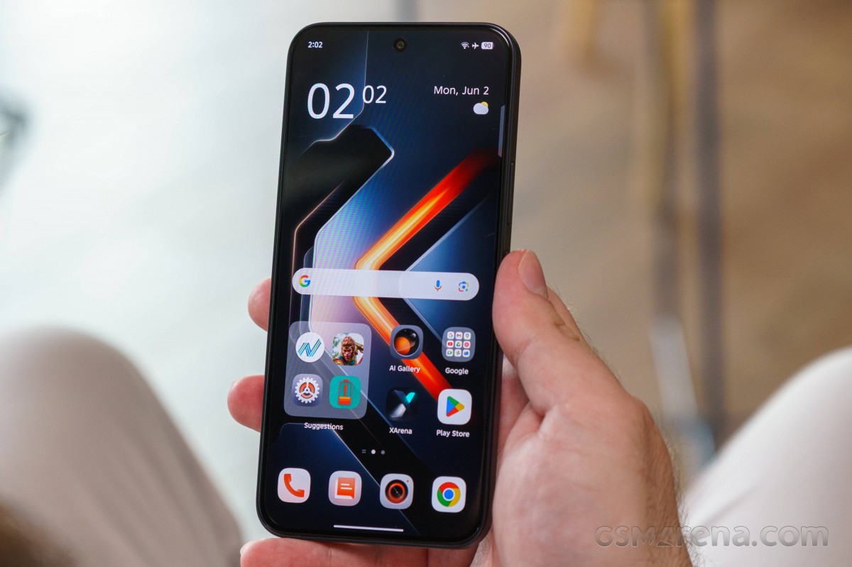 AndroidスマートフォンシルバGT30 Pro 8GB/256GB Infinix GT 30 Pro review: Software and performance
