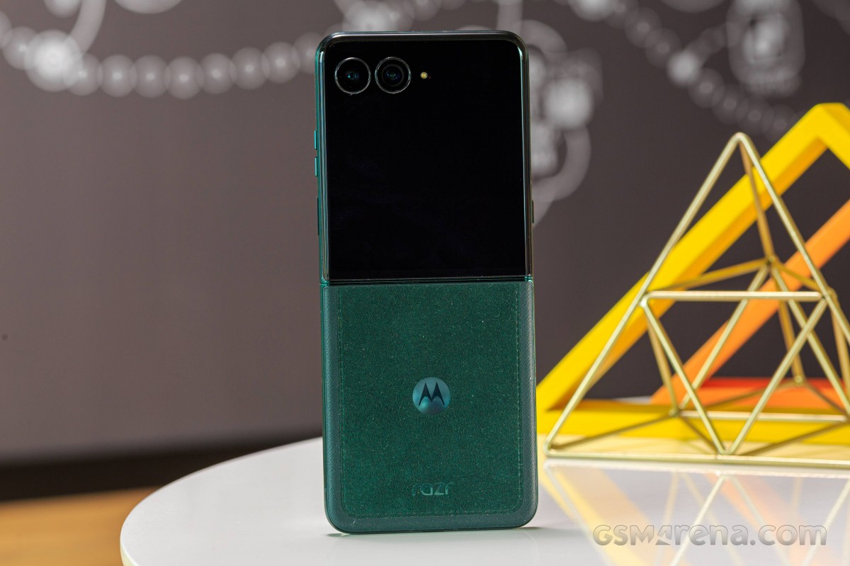 Motorola Razr 60 Ultra review: Design, build quality, handling