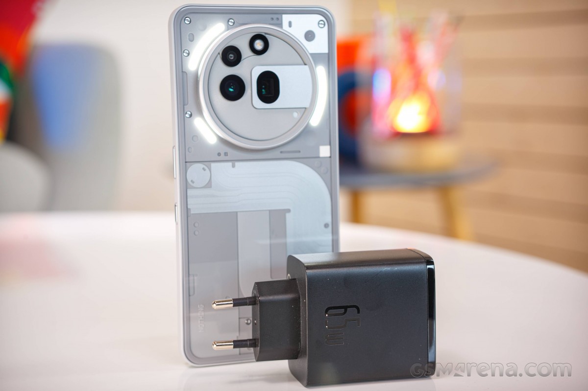 Nothing Phone (3a) Pro review: Our lab tests - display, battery