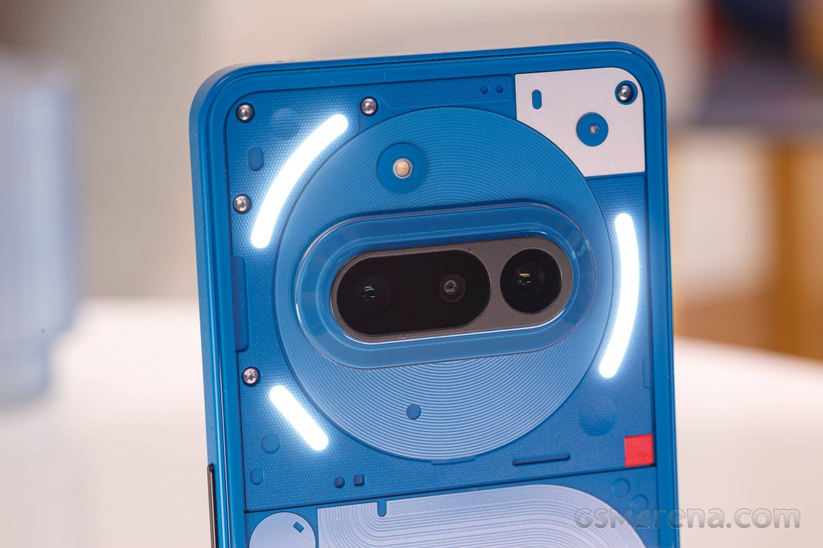 Nothing Phone (3a) review: Design, build quality, handling