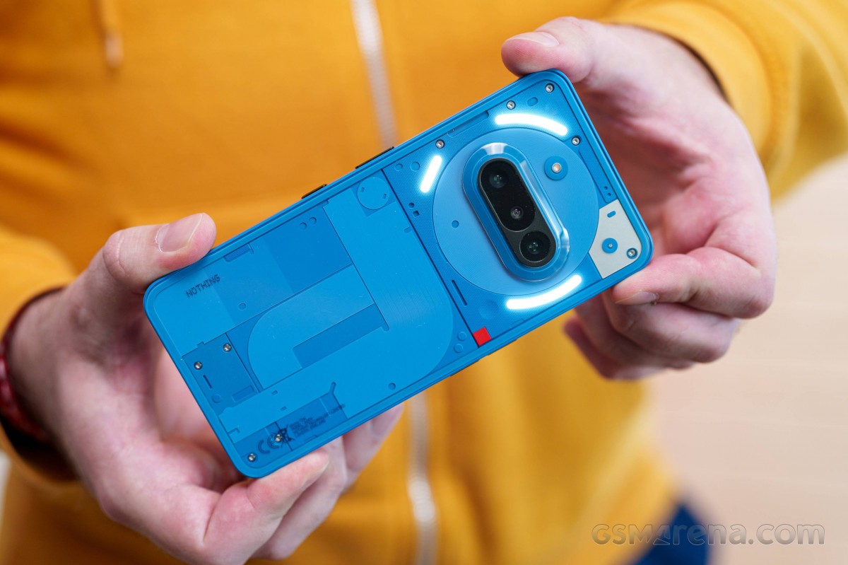 Nothing Phone (3a) review: Design, build quality, handling