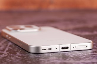 Bottom speaker - Oppo Find X9 Pro review