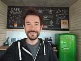 Selfie samples - f/2.2, ISO 160, 1/33s - Poco F7 Pro review