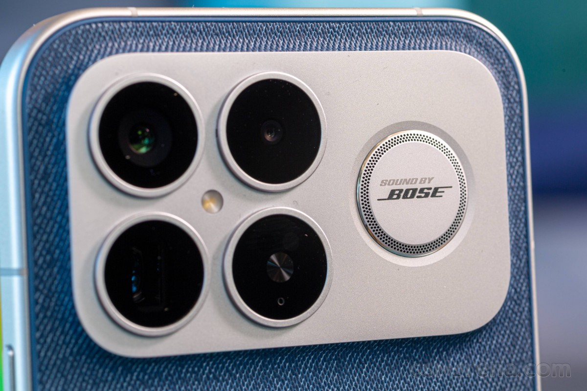 The subwoofer of the Bose-tuned three-speaker system