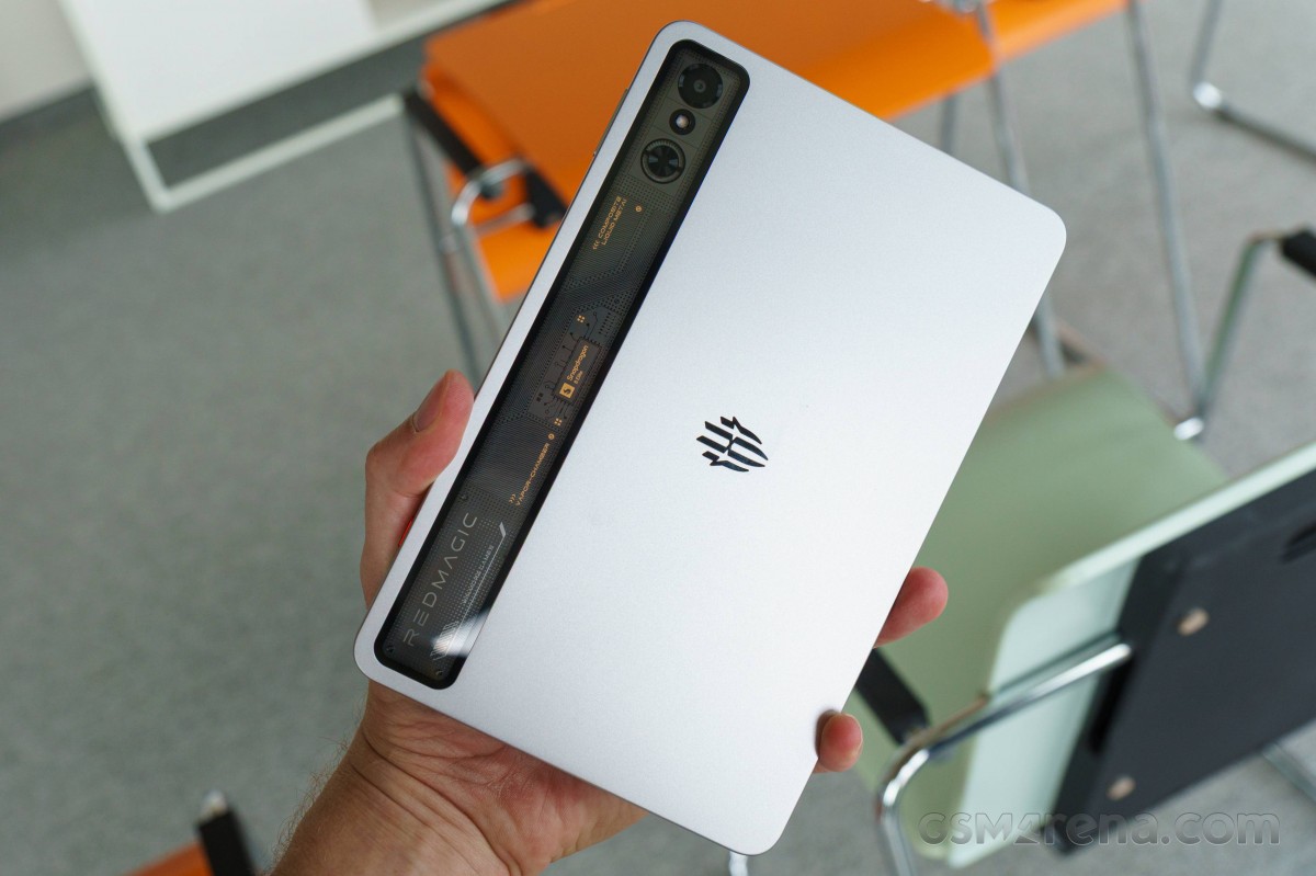 RedMagic Astra review: Design, build quality, handling