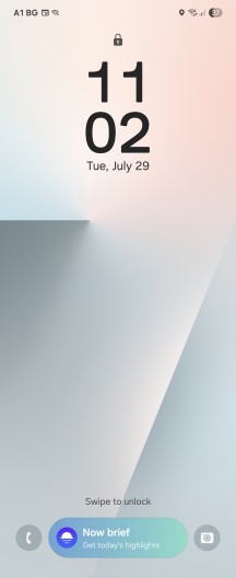 One UI basics on the main screen - Samsung Galaxy Z Flip7 FE review