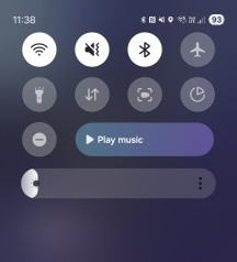 Cover screen - Samsung Galaxy Z Flip7 review