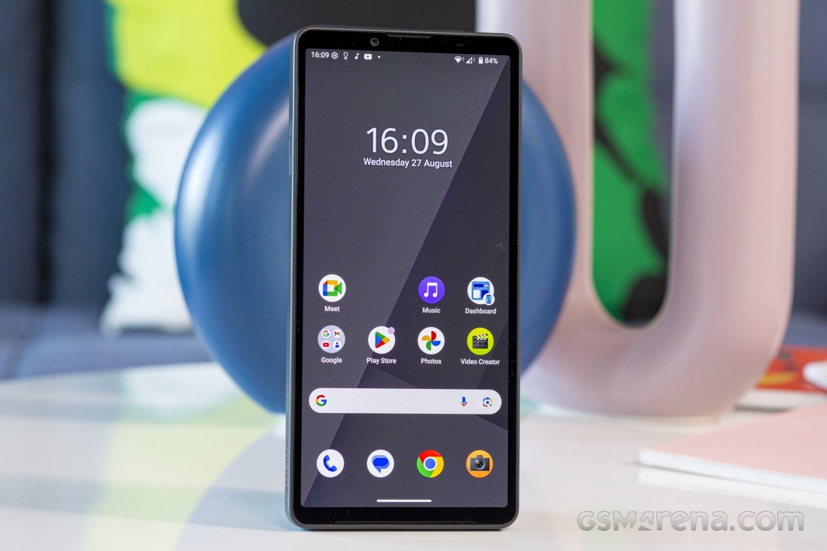 Sony Xperia 10 VII review: Design, build quality, handling