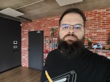 vivo V60: 12.5MP selfie camera samples - f/2.0, ISO 516, 1/33s - vivo V60 review