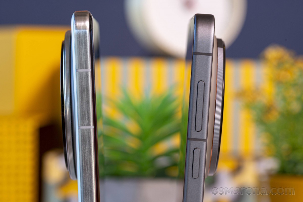 Curved-edge X200 Pro (left) next to flat X300 Pro