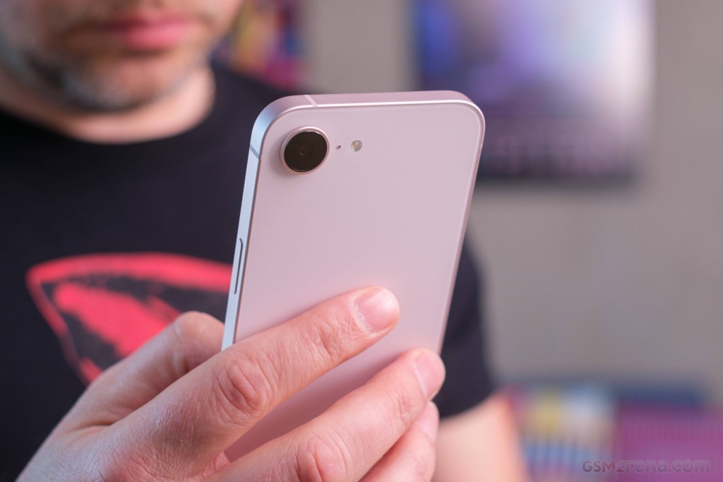 Apple iPhone 17e