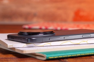 All the buttons on the right - Honor Magic8 Pro review