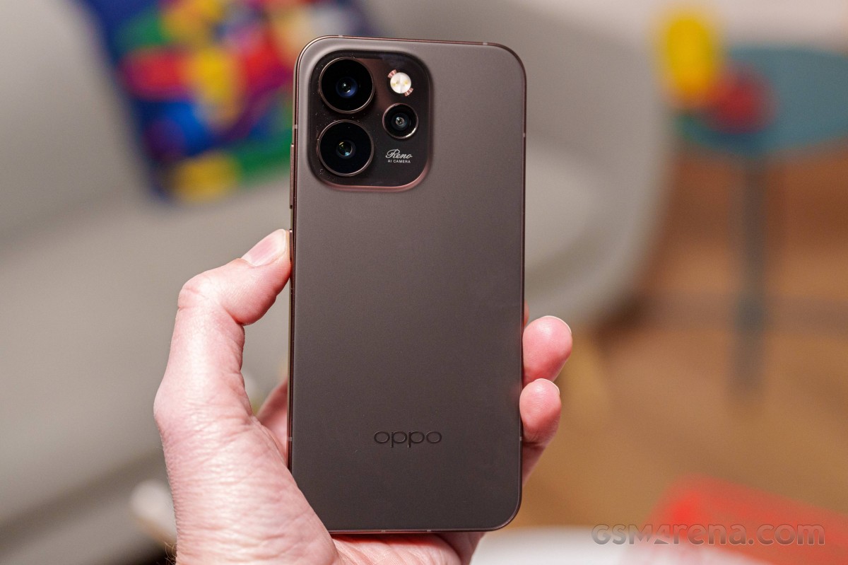 Oppo Reno15 Pro (mini) review: Design, build quality, handling